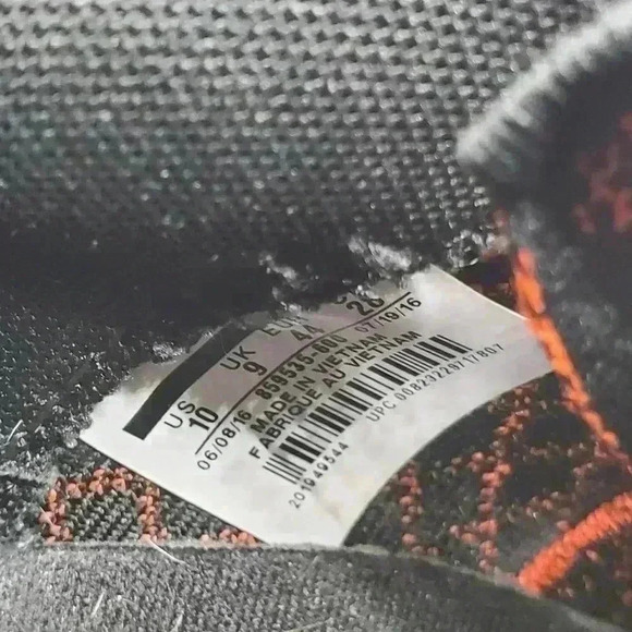 Nike Roshe Two Flyknit 365 Men’s 10 Bright Crimson Dark Grey Black 859535-600 - Picture 8 of 8